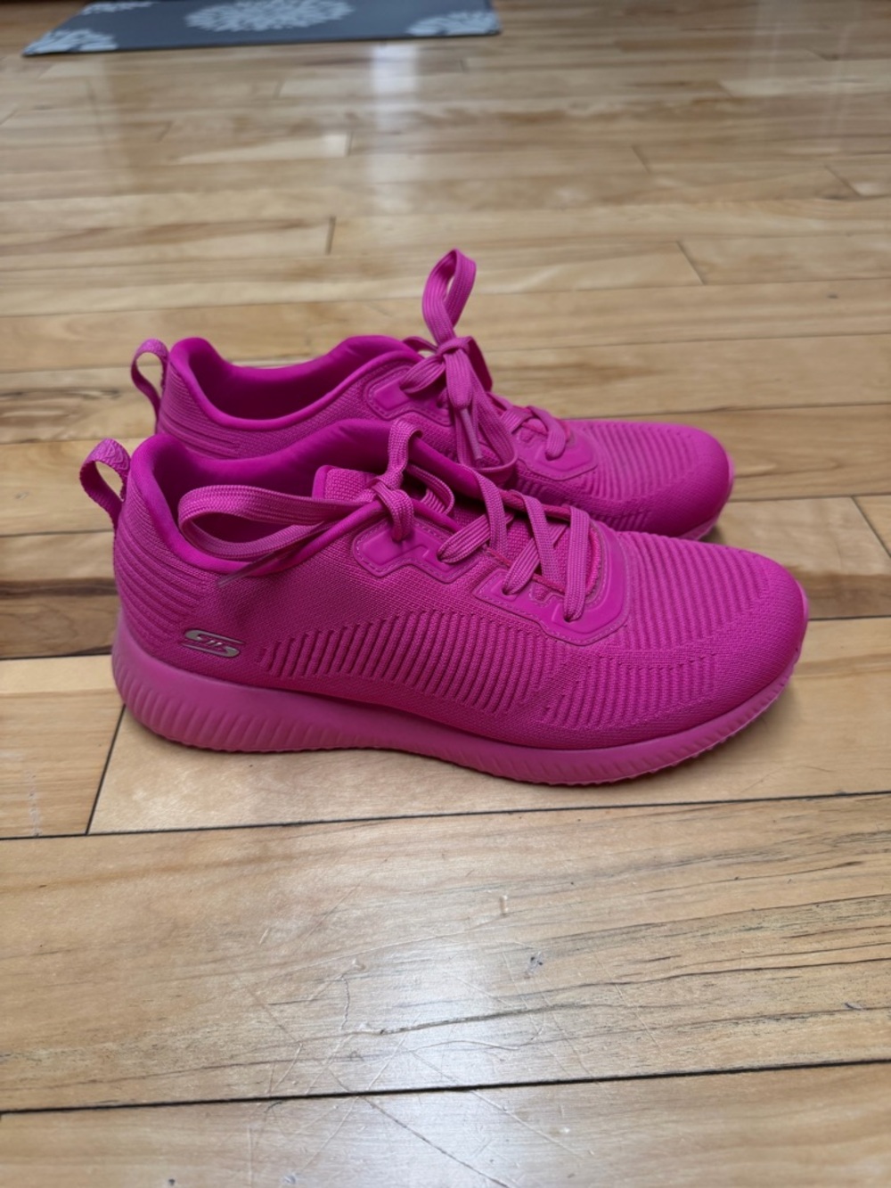 SKETCHERS BOBS ATHLETIC SHOES